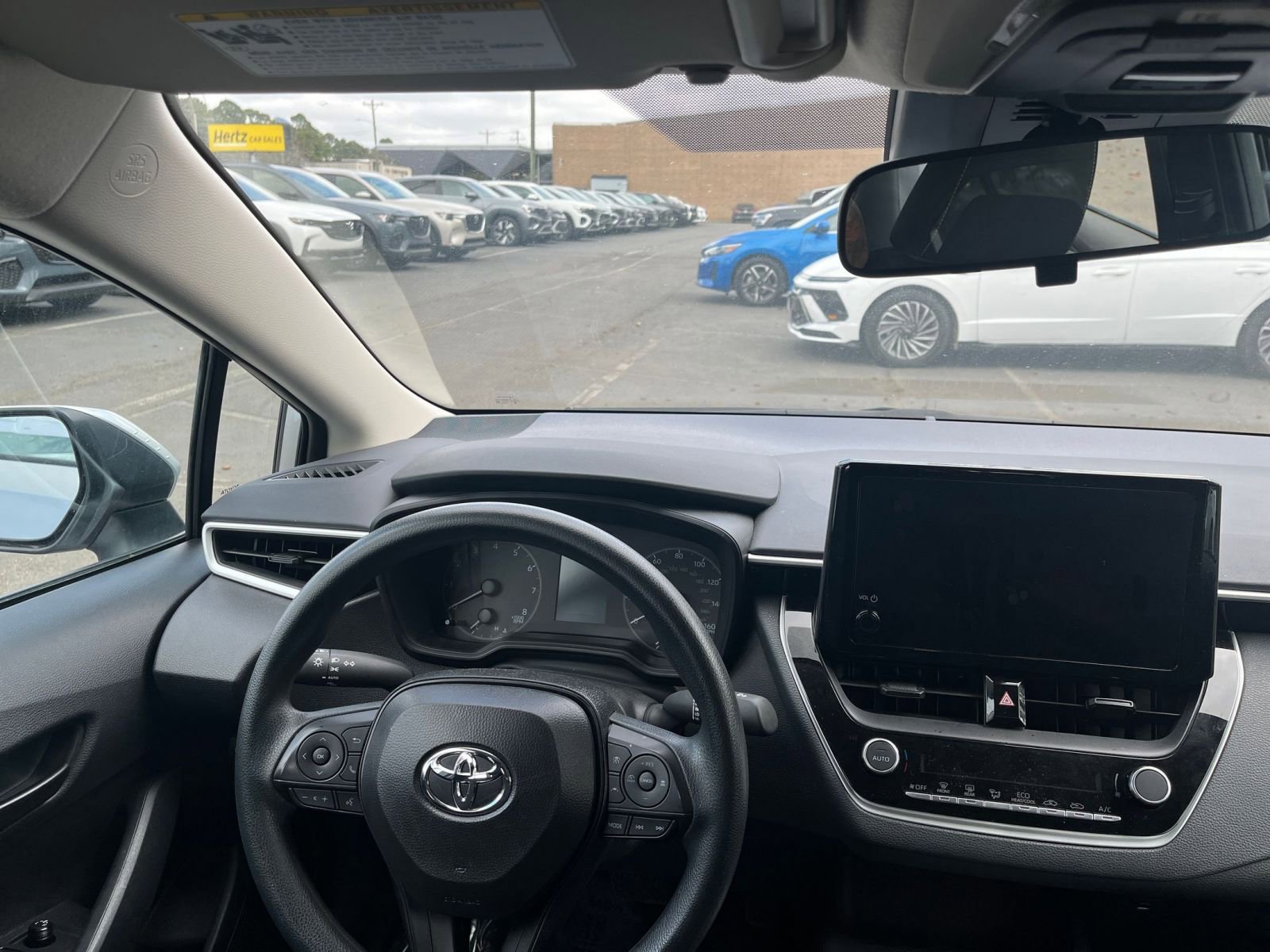 Used 2025 Toyota Corolla LE FWD image 32