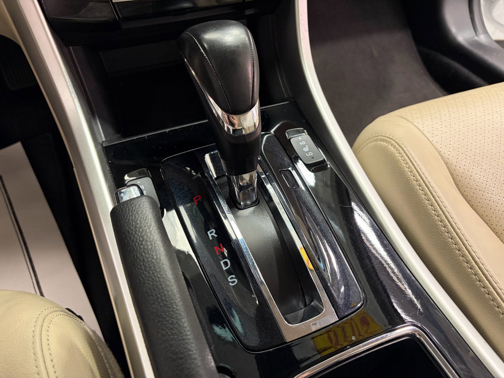 Used 2016 Honda Accord Touring image 28