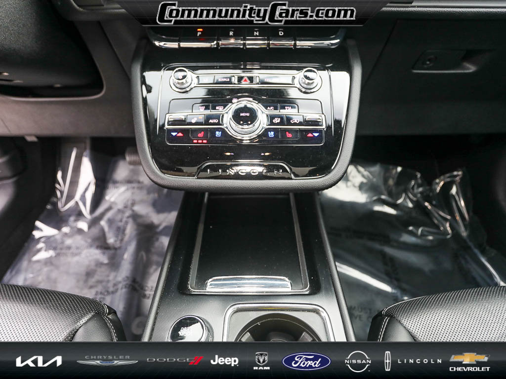 Certified 2022 Lincoln Corsair Reserve w/ Equipment Group 201A image 19