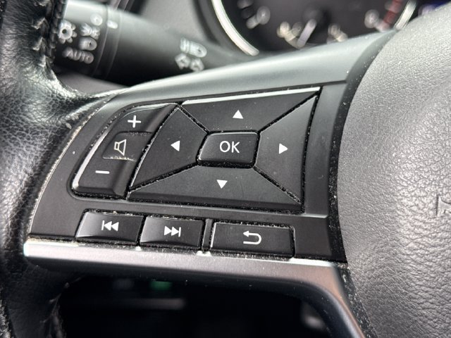 Used 2020 Nissan Rogue SV w/ Premium Package FWD image 34