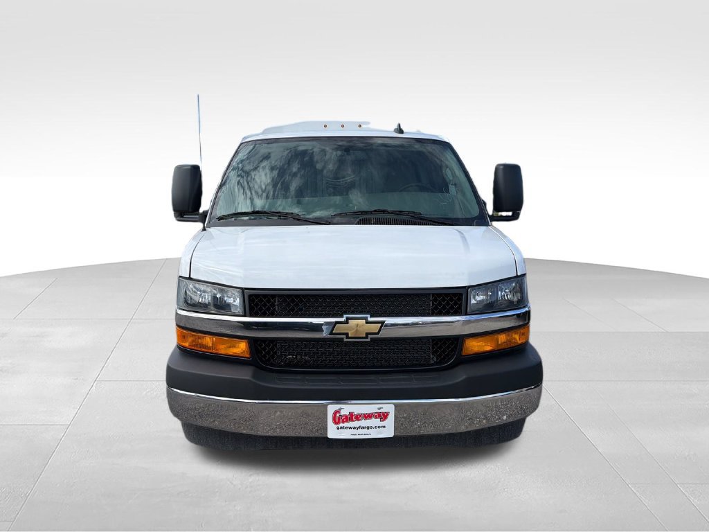 New 2026 Chevrolet Express 3500 w/ Power Convenience Package RWD image 5