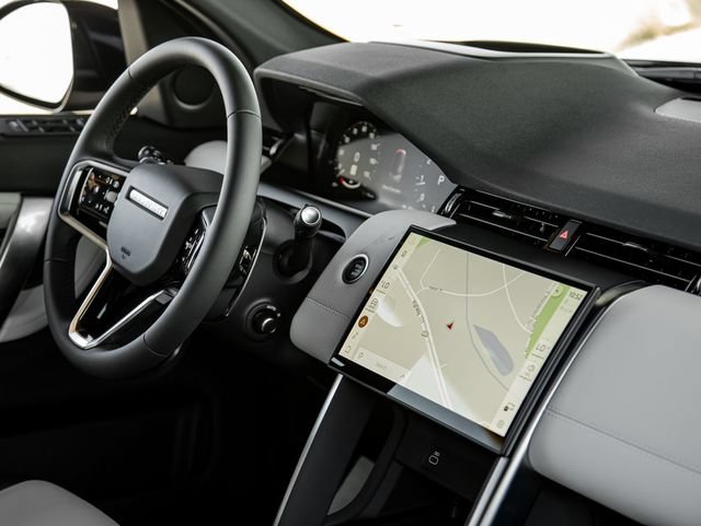 New 2024 Land Rover Discovery Sport Dynamic SE AWD/4WD image 29