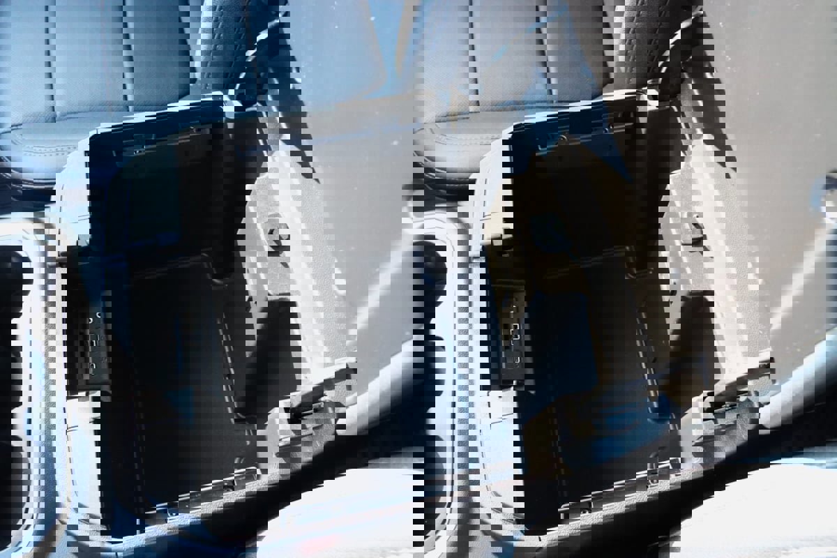 Used 2023 Chevrolet Silverado 3500 LTZ w/ LTZ Convenience Package image 45