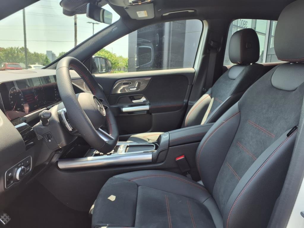 Certified 2025 Mercedes-Benz GLA 250 4MATIC image 14