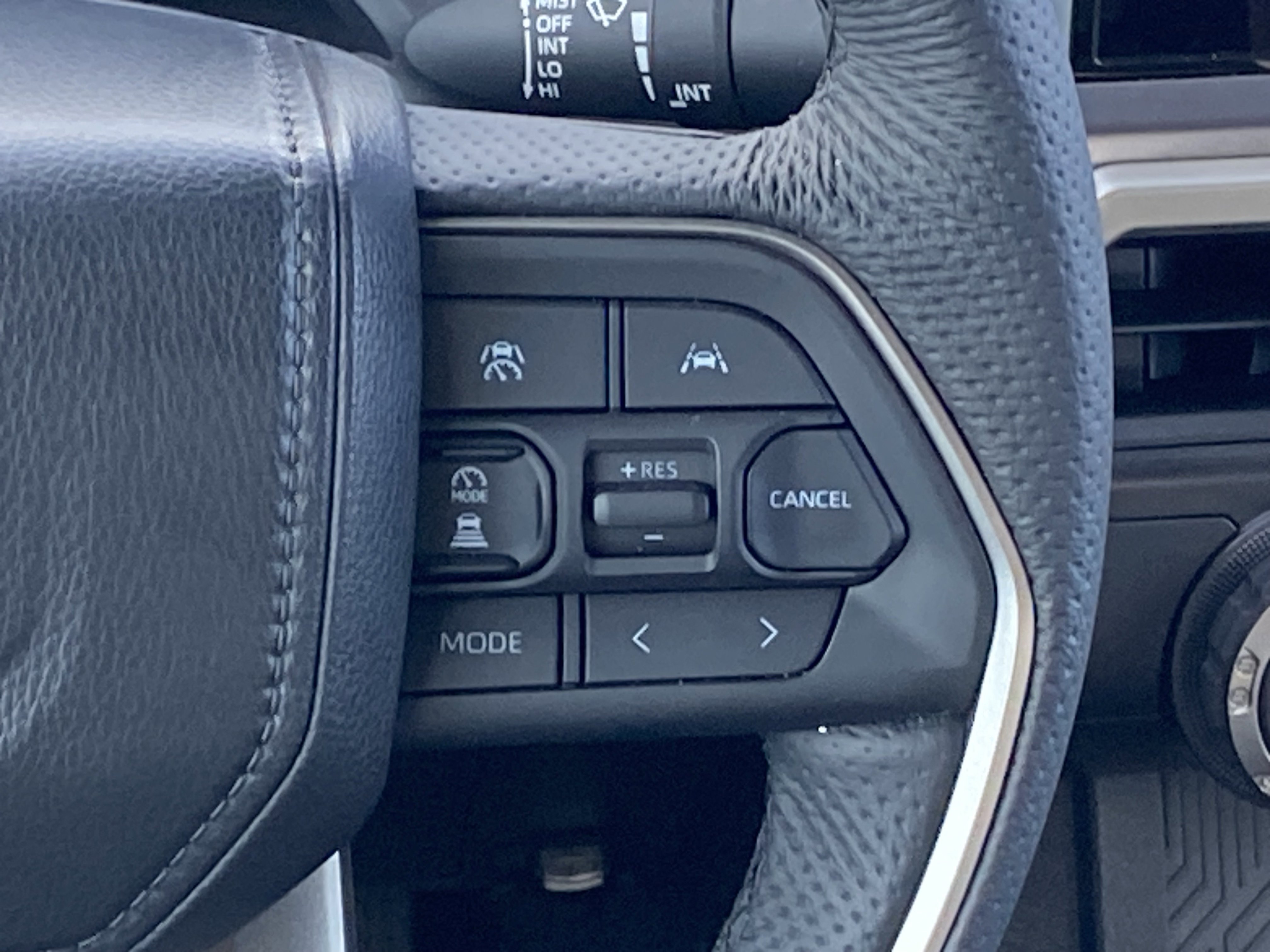 Certified 2025 Toyota Tacoma TRD Off-Road image 18