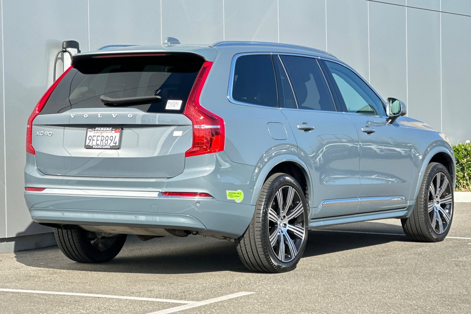Used 2023 Volvo XC90 T8 Plus w/ Protection Package Premier image 5