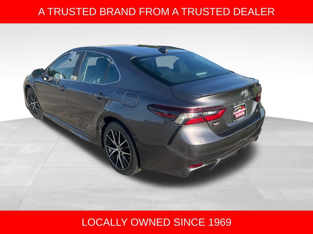 Certified 2023 Toyota Camry SE FWD image 3