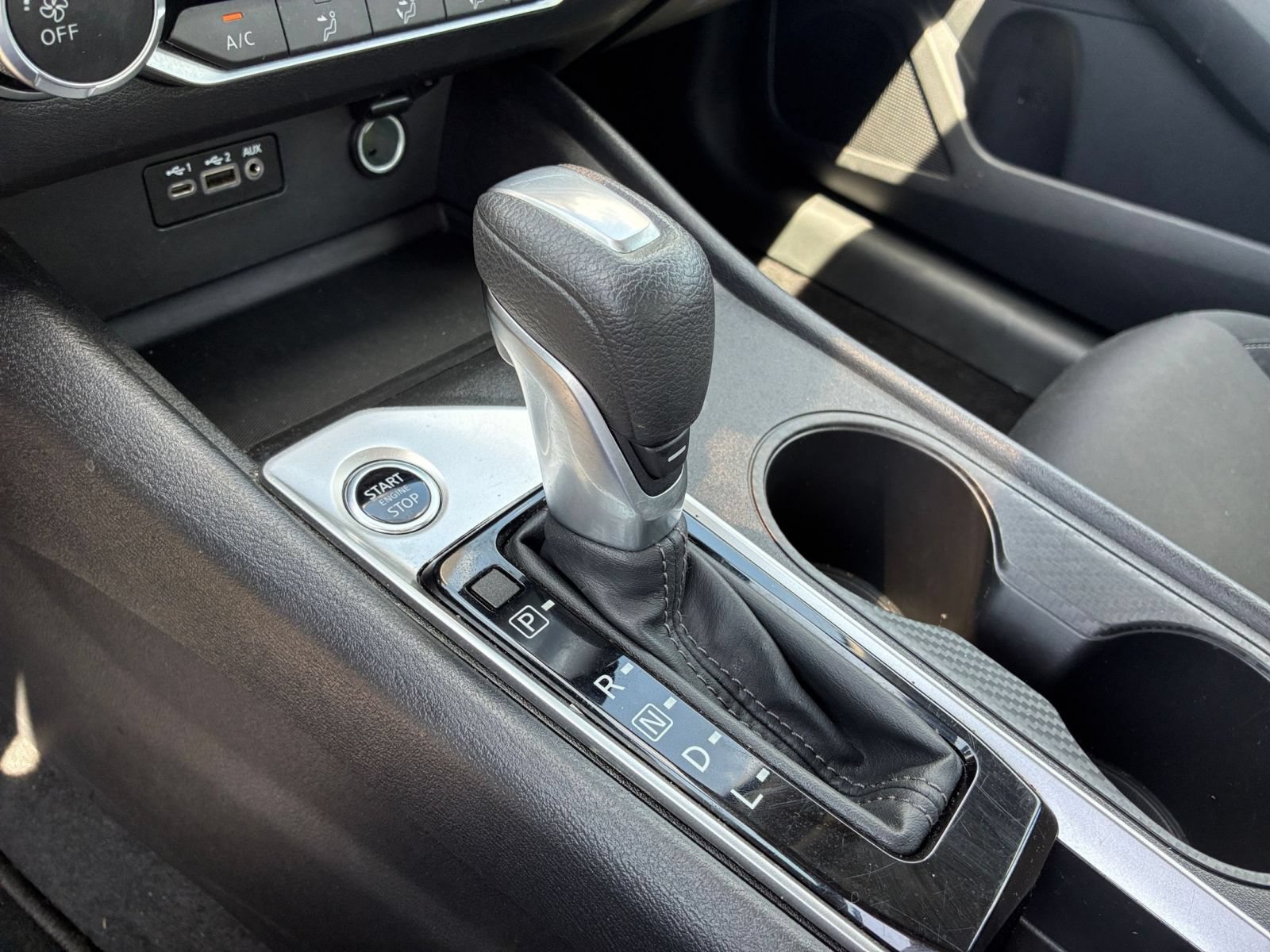Used 2025 Nissan Altima 2.5 SV FWD image 39