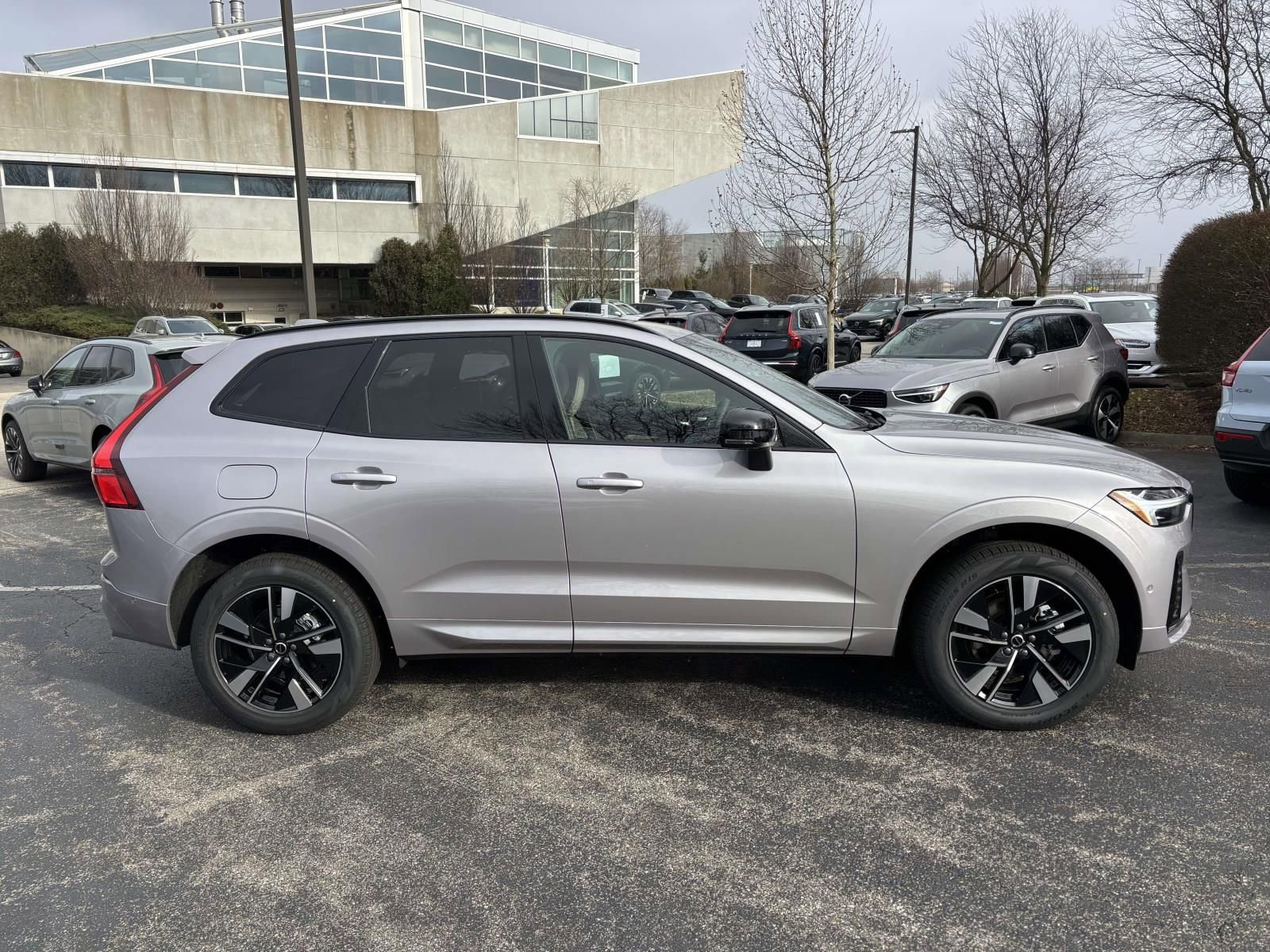 New 2026 Volvo XC60 B5 Plus w/ Protection Package Premier image 8