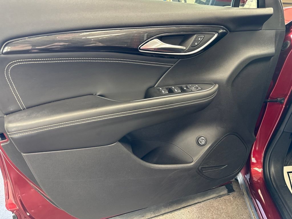 Used 2022 Buick Envision Preferred AWD/4WD image 21