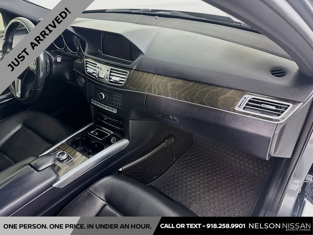 Used 2016 Mercedes-Benz E 350 Sedan image 31