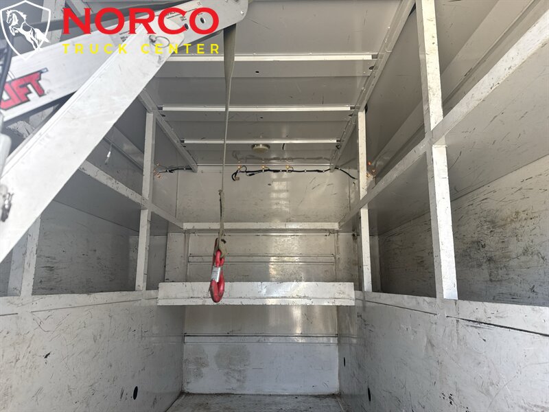 Used 2013 Ford E-350 and Econoline 350 Super Duty w/ Class I Trailer Tow Pkg RWD image 10