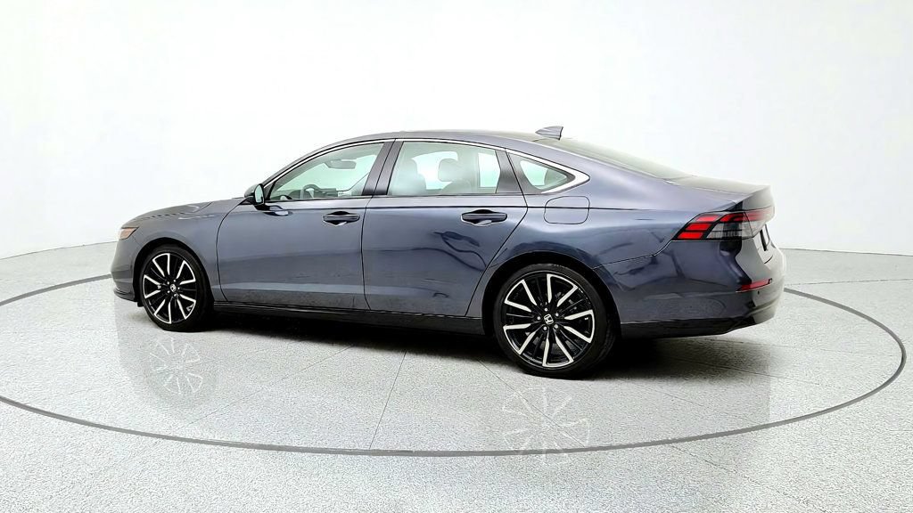 Used 2026 Honda Accord Touring image 7