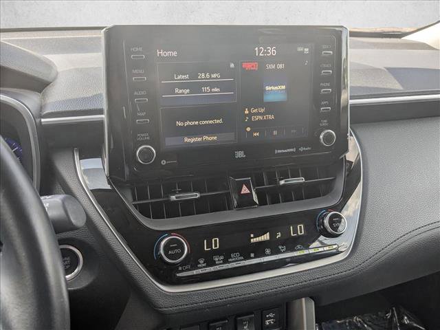 Used 2022 Toyota Corolla Cross XLE image 12