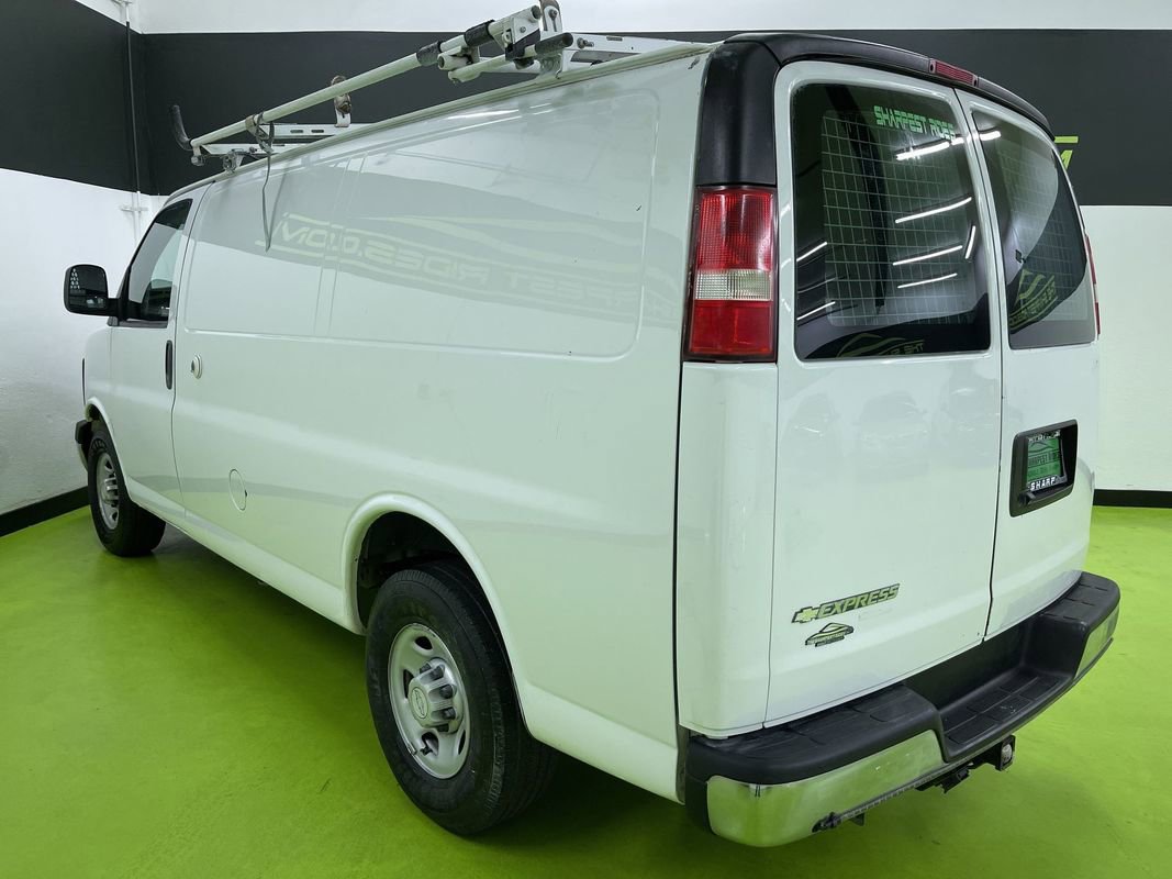 Used 2014 Chevrolet Express 2500 image 7