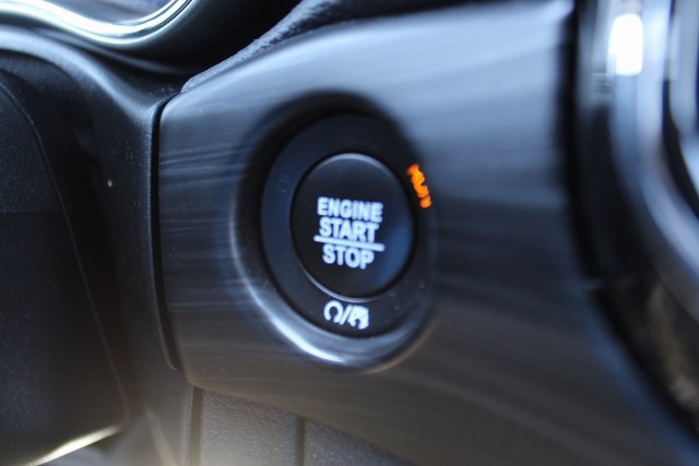 Used 2021 Jeep Grand Cherokee Laredo X image 14