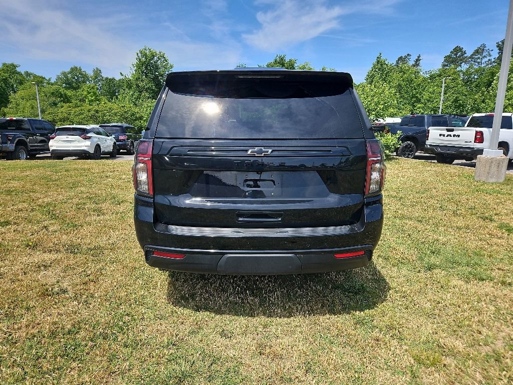 Used 2023 Chevrolet Tahoe Z71 w/ Luxury Package AWD/4WD image 6