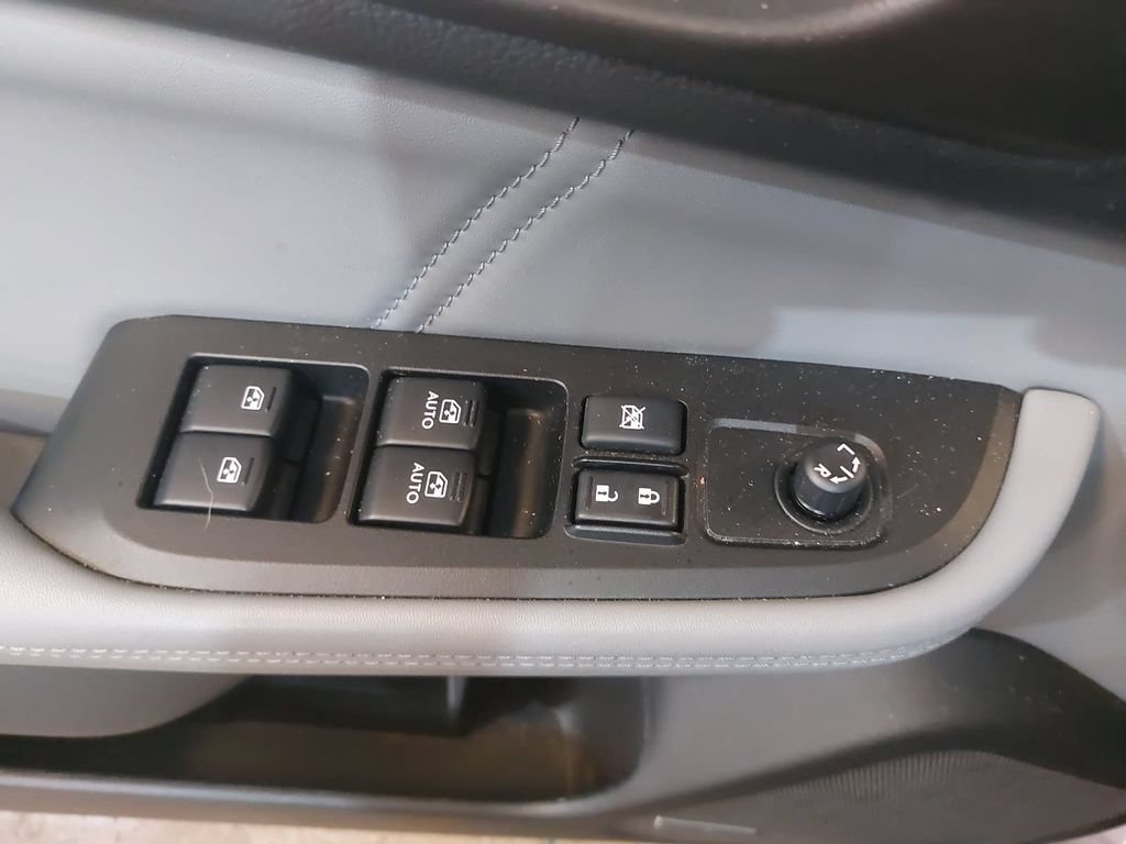 Used 2018 Subaru Outback 2.5i Limited AWD/4WD image 28
