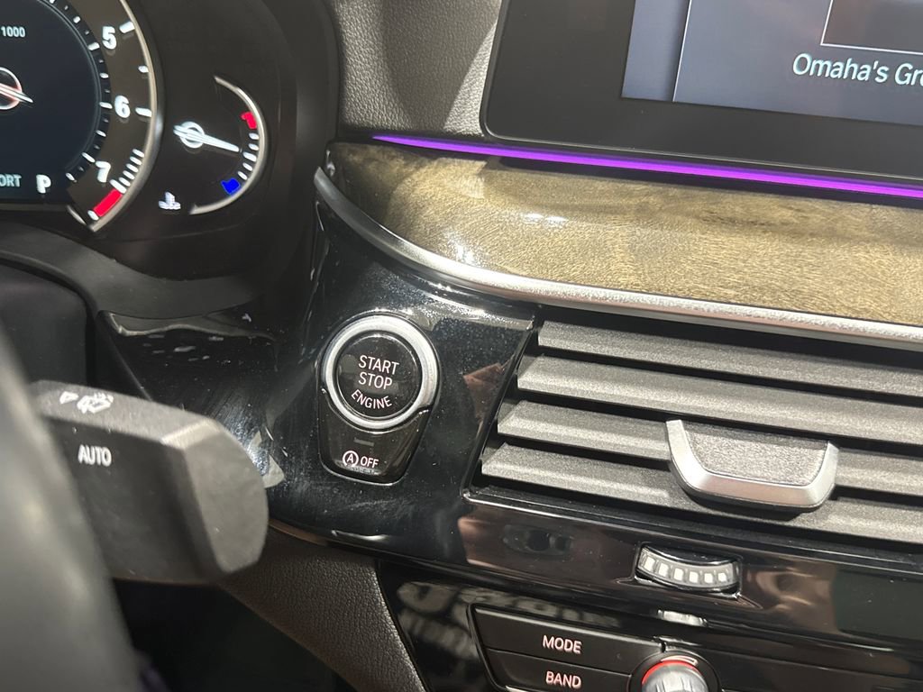 Used 2018 BMW 540i xDrive image 30