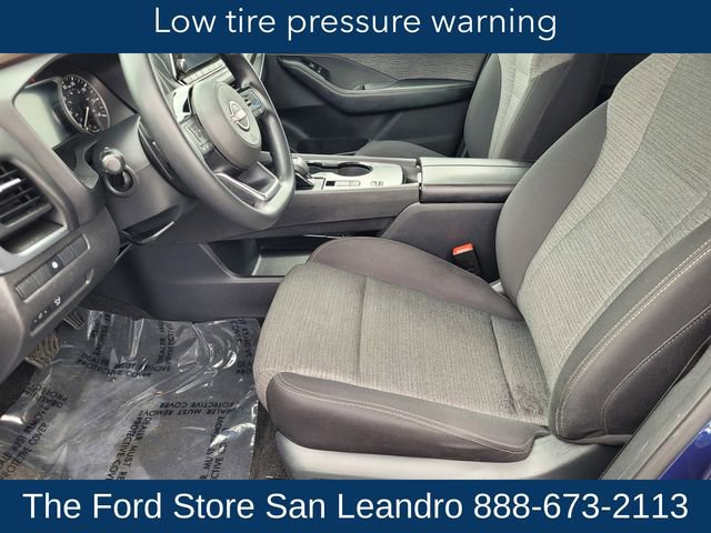 Used 2023 Nissan Rogue SV image 24