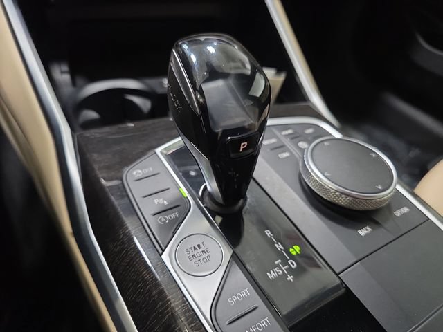 Used 2019 BMW 330i xDrive Sedan w/ Convenience Package AWD/4WD image 24