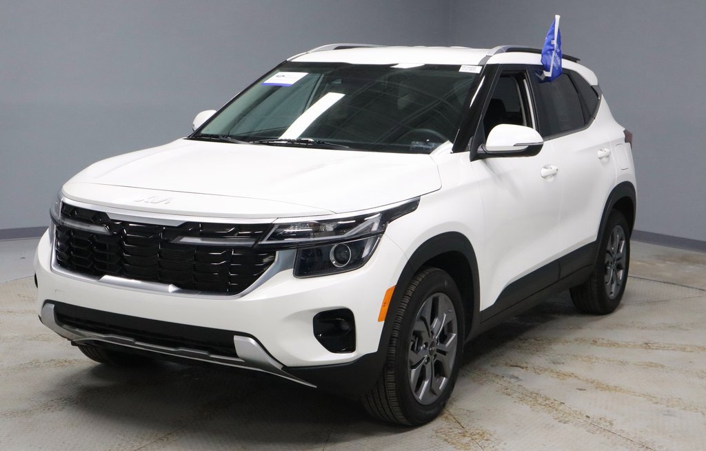 Used 2024 Kia Seltos S image 6