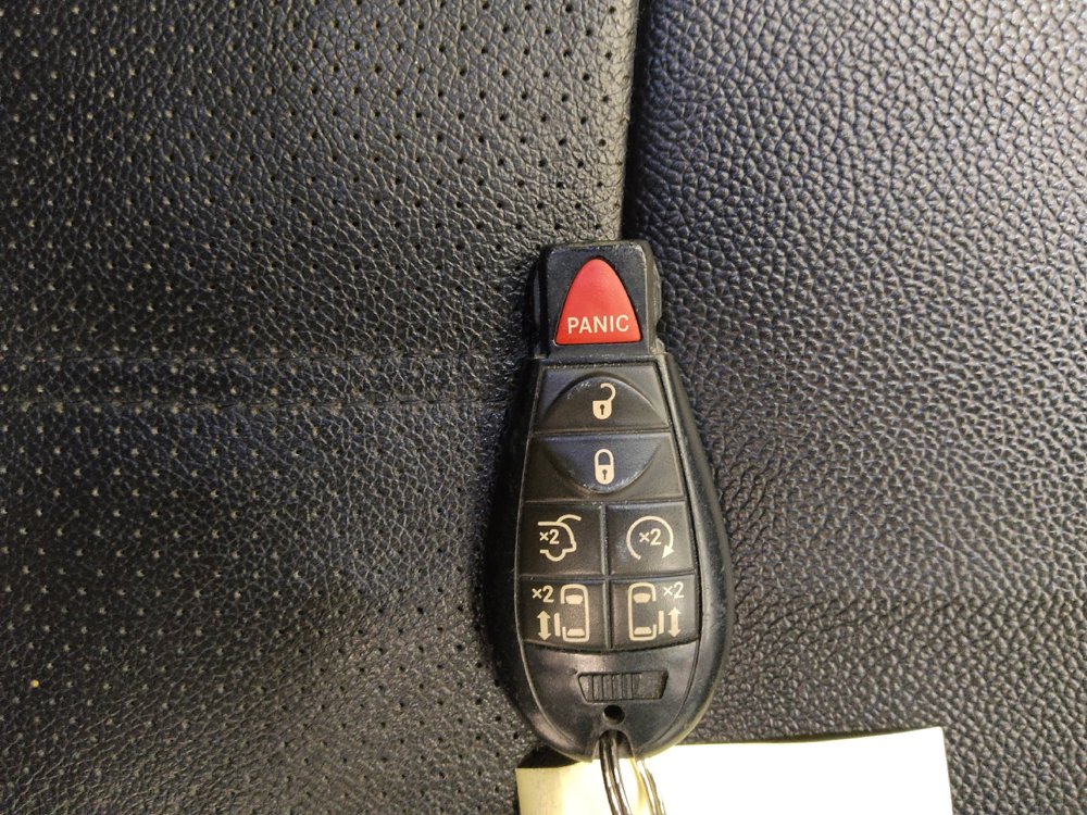 Used 2015 Dodge Grand Caravan R/T w/ Driver Convenience Group FWD image 32