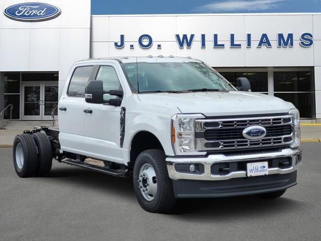 New 2026 Ford F350 XL w/ XL Chrome Package AWD/4WD video 1