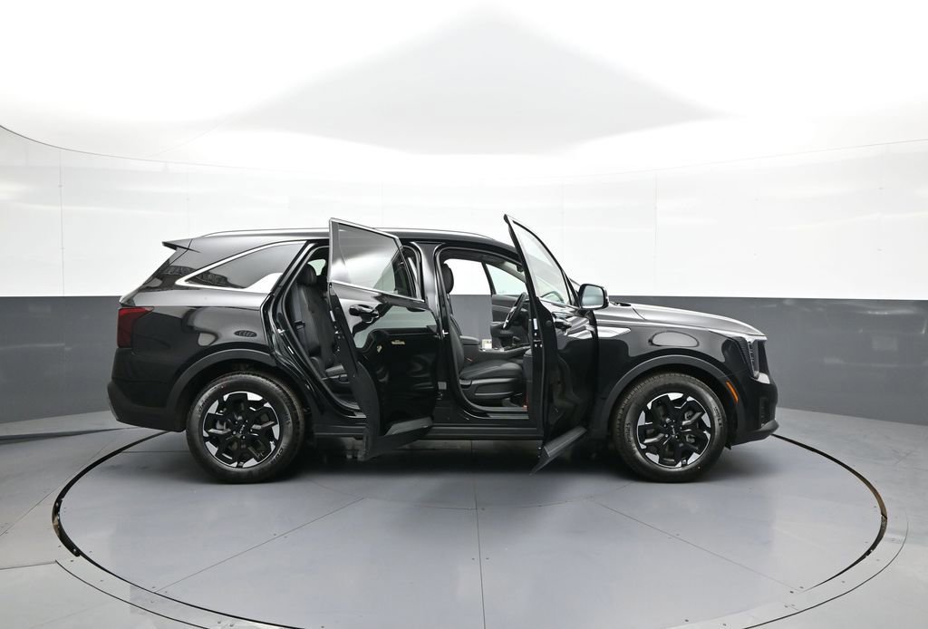 New 2026 Kia Sorento S w/ S Panoramic Sunroof Package FWD image 43