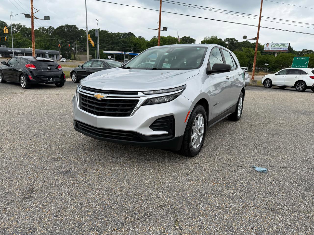 Used 2022 Chevrolet Equinox LS w/ Driver Confidence II Package FWD image 12