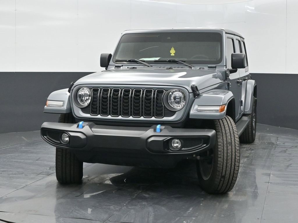 Used 2024 Jeep Wrangler Unlimited w/ Convenience Group image 3