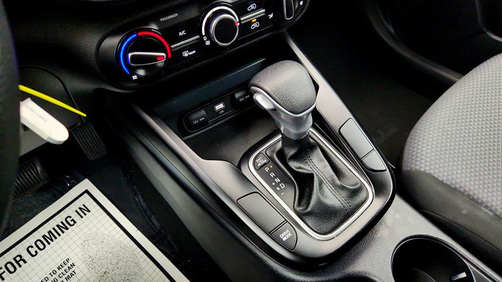 Used 2024 Kia Soul LX w/ Option Group 015 image 16