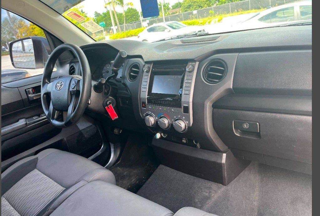 Used 2016 Toyota Tundra SR w/ Tow Package image 9