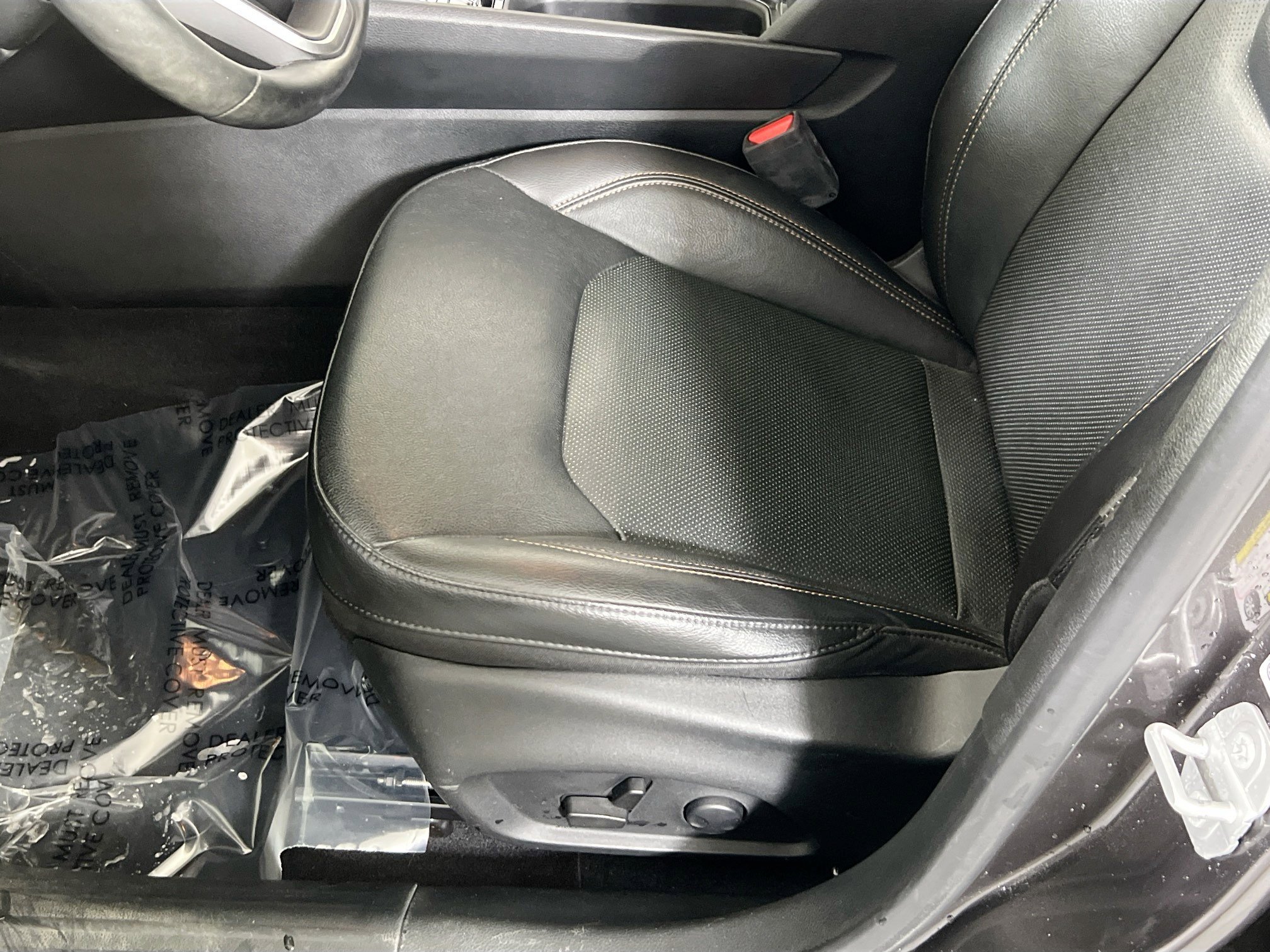 Used 2022 Jeep Compass Latitude w/ Sun and Sound Group image 18