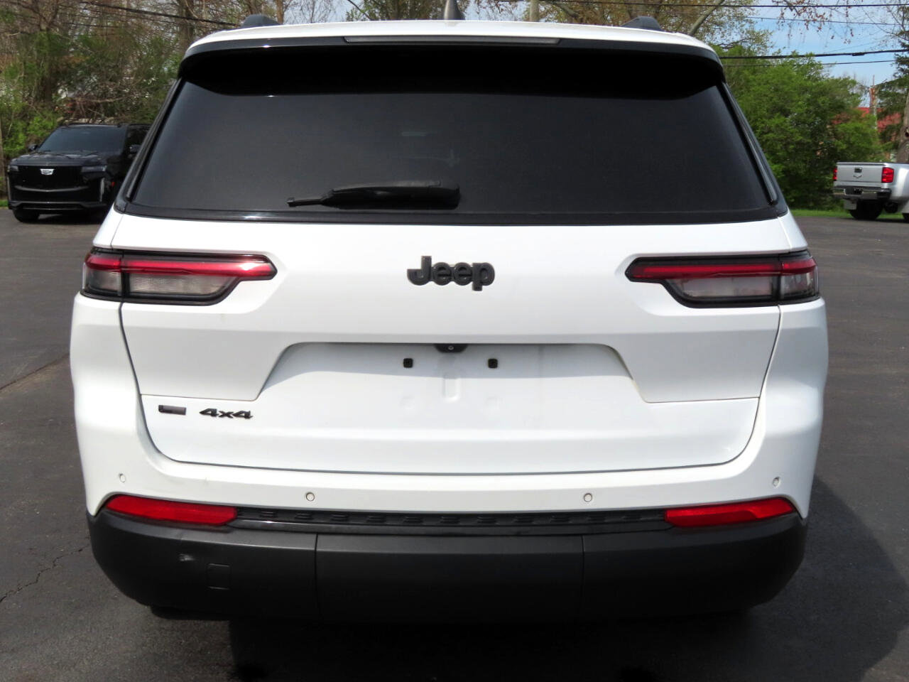 Used 2021 Jeep Grand Cherokee L Laredo image 5