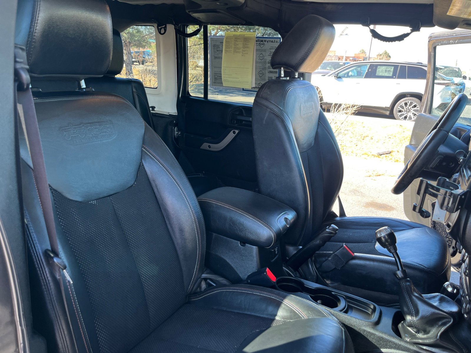 Used 2016 Jeep Wrangler Unlimited Sahara image 19
