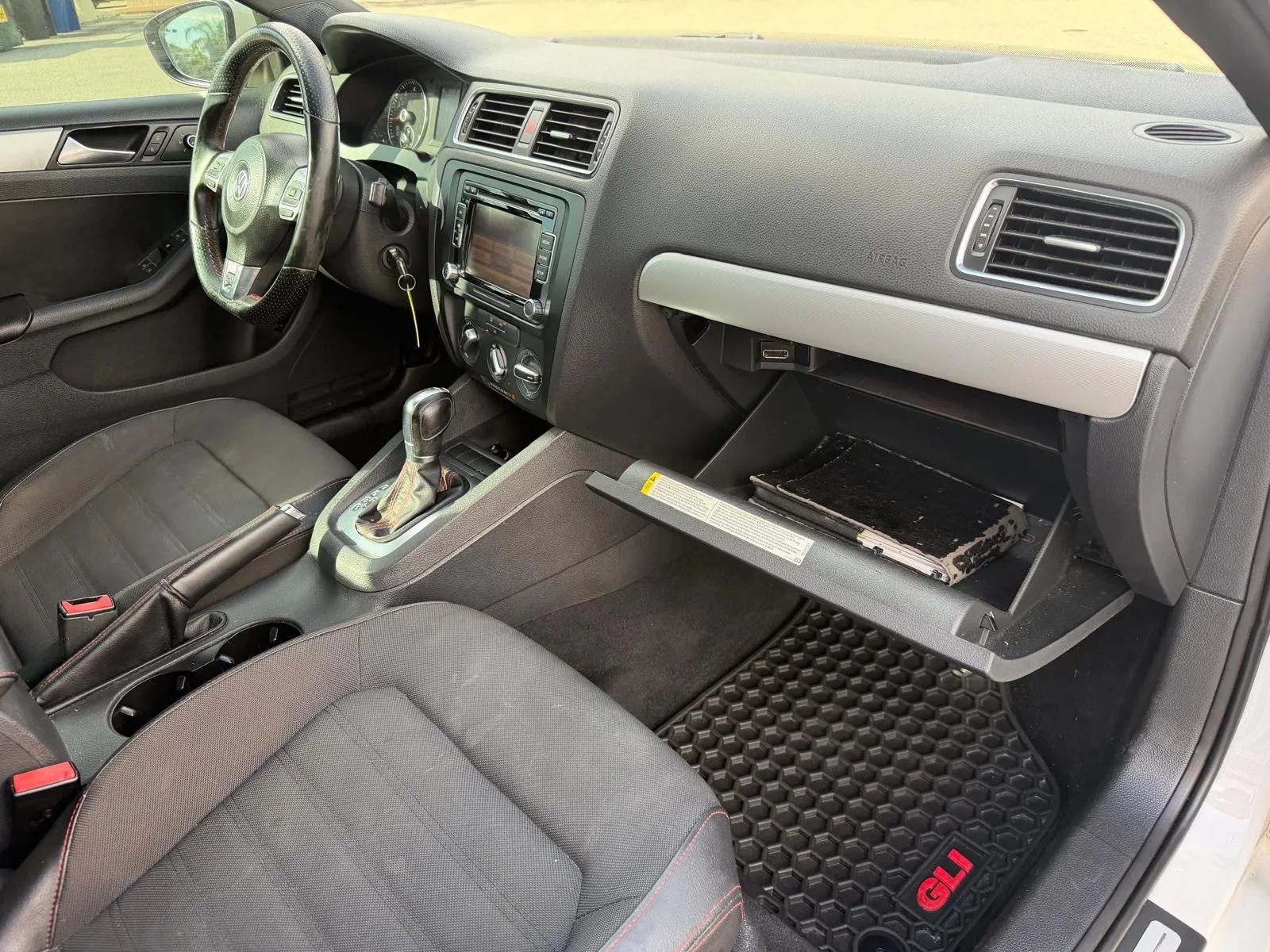 Used 2012 Volkswagen Jetta GLI FWD image 18