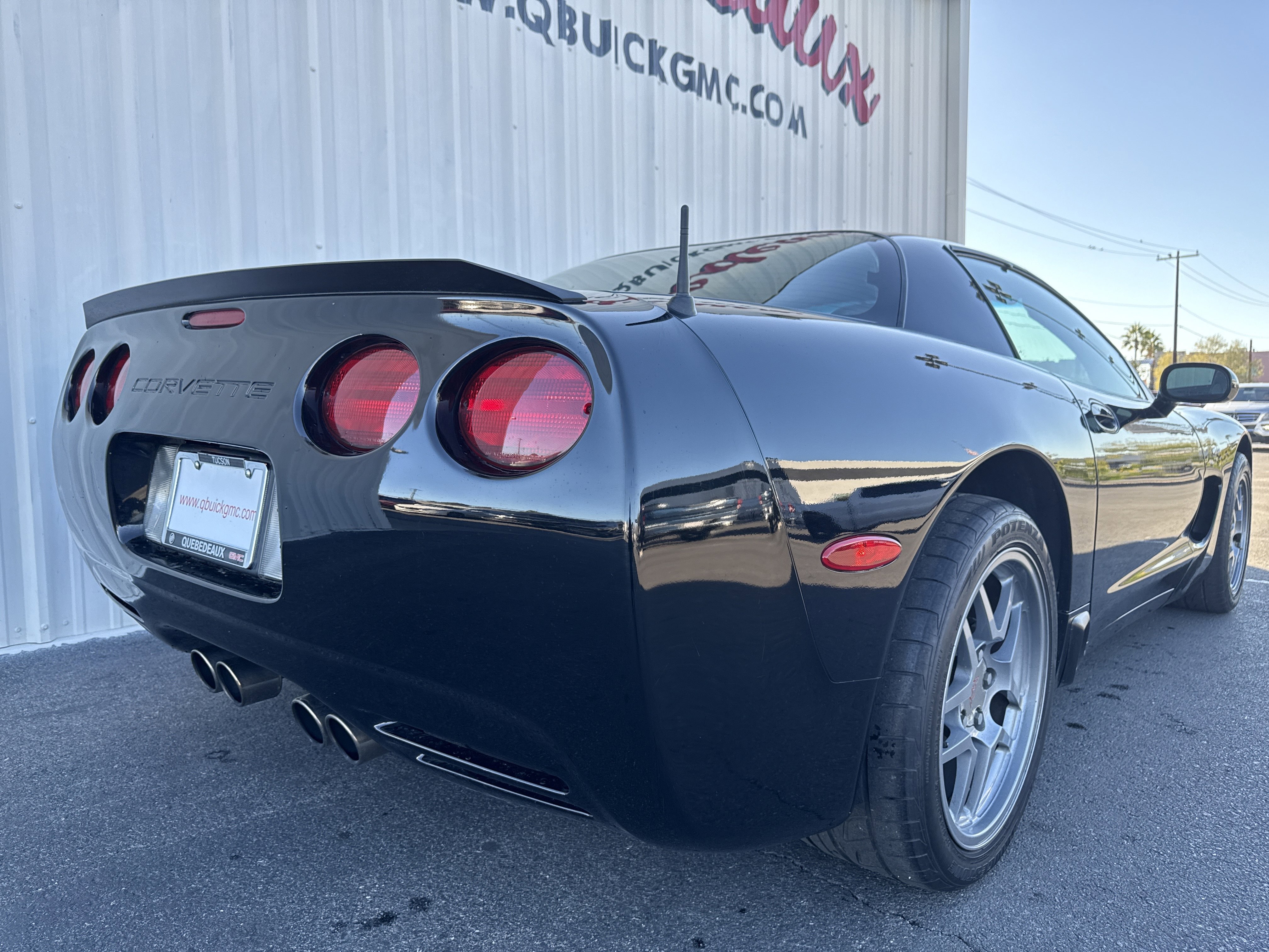 Used 2001 Chevrolet Corvette Z06 w/ Memory Pkg image 40