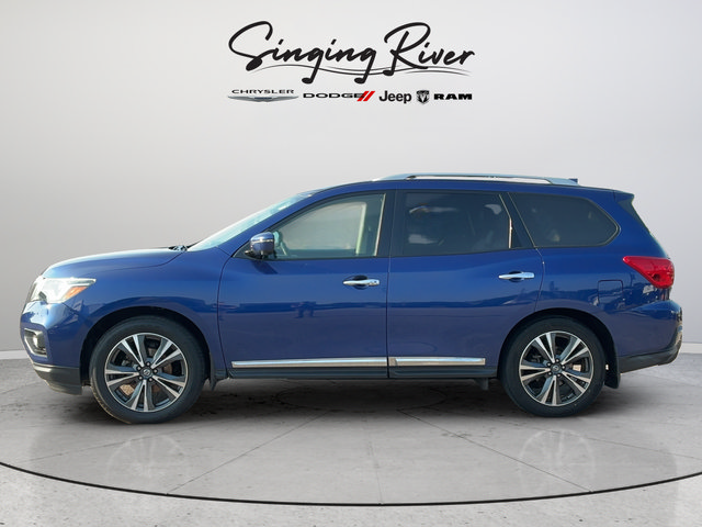 Used 2019 Nissan Pathfinder Platinum FWD image 4