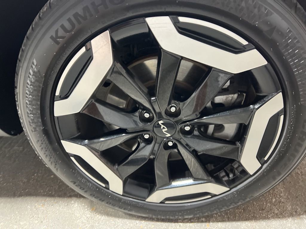 Used 2025 Kia Telluride S image 45