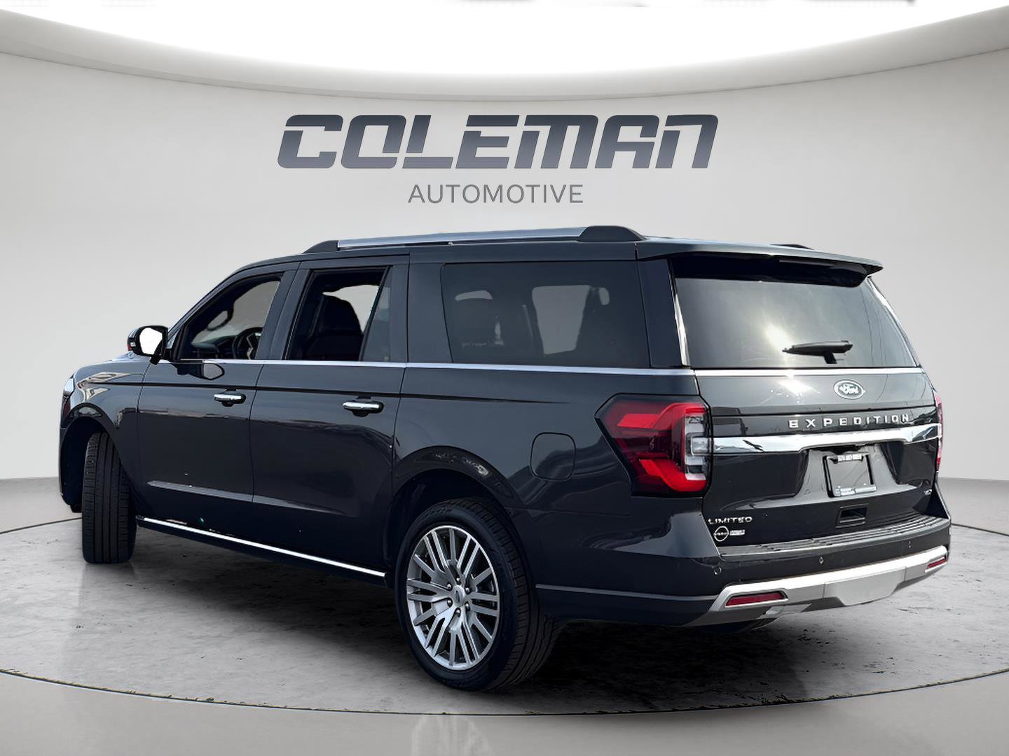 Used 2023 Ford Expedition Max Limited image 3