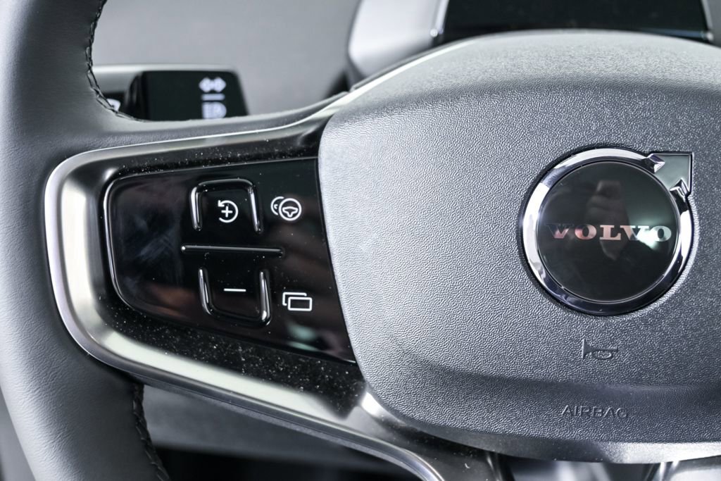 New 2026 Volvo EX30 Cross Country Ultra w/ Protection Package Premier AWD/4WD image 9