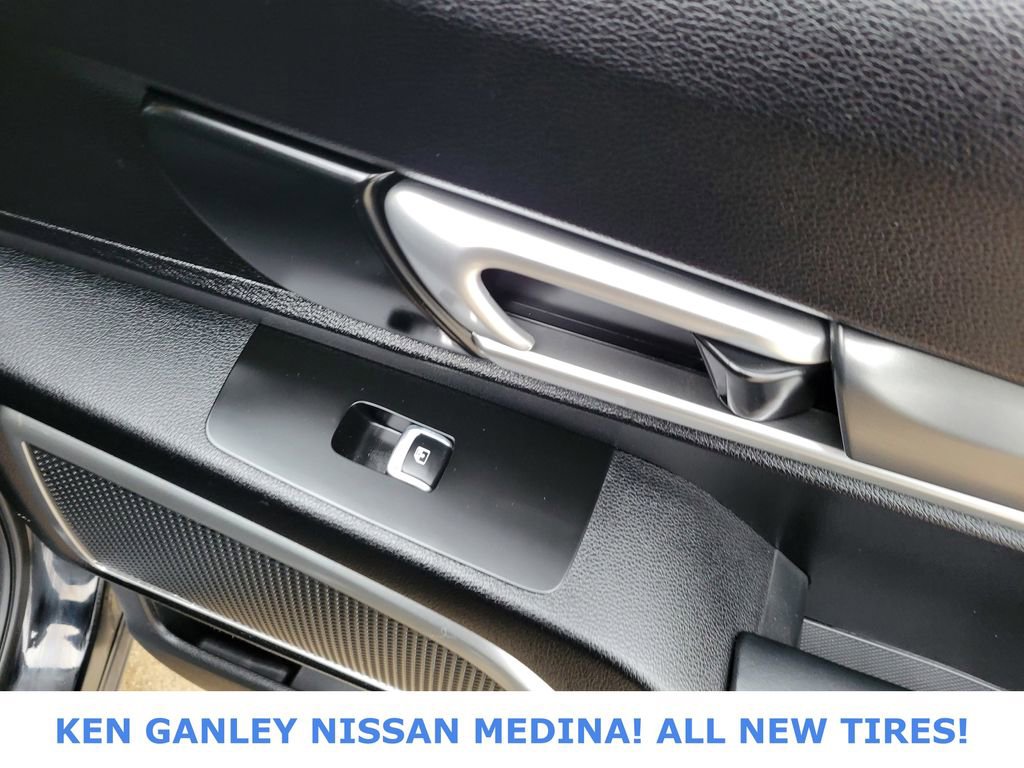 Used 2021 Kia Telluride LX image 47