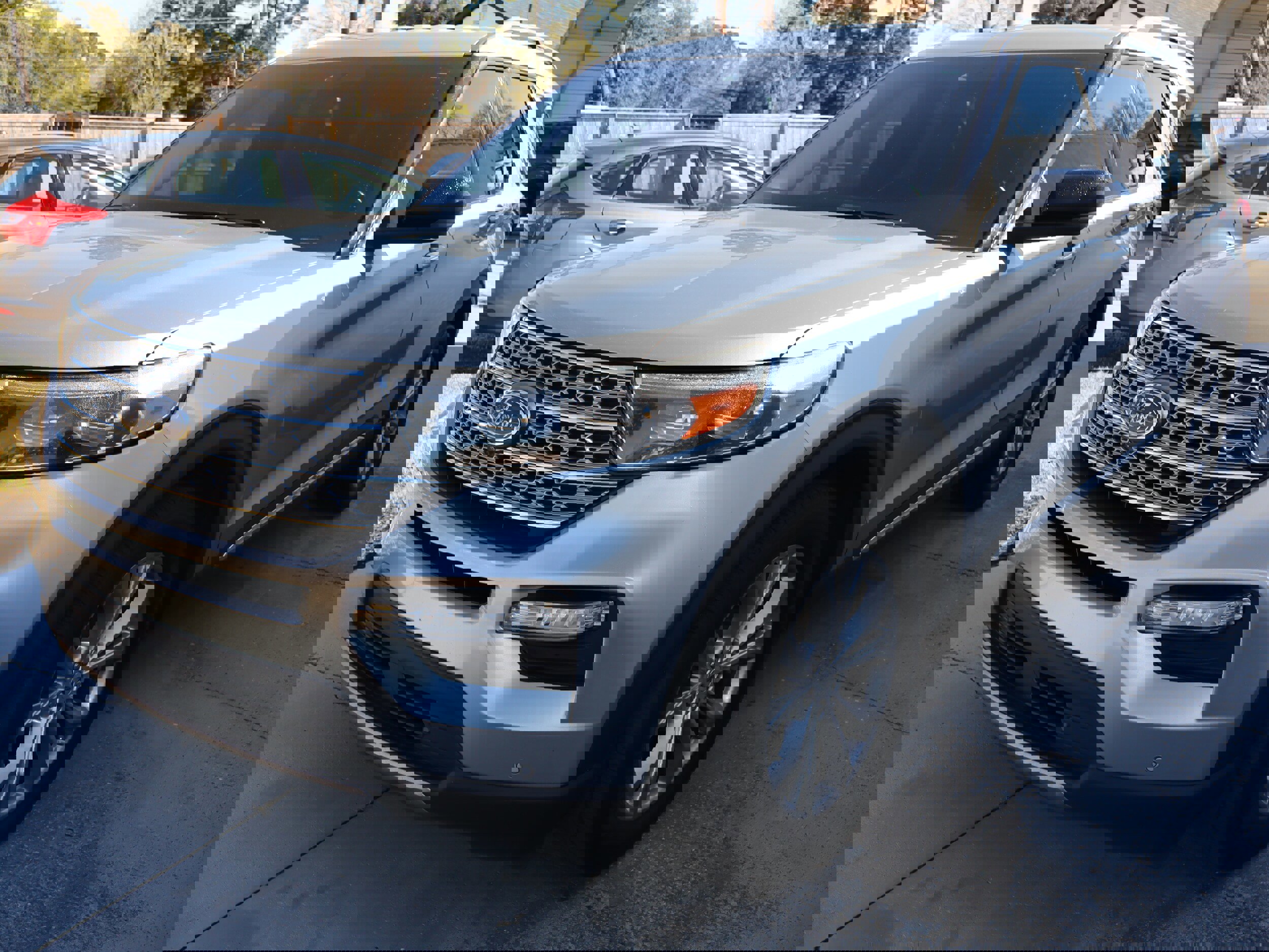 Used 2020 Ford Explorer Limited image 8