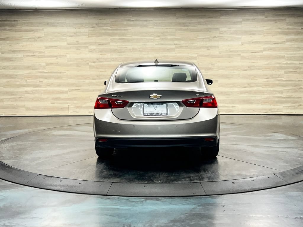 Used 2025 Chevrolet Malibu LT FWD image 19