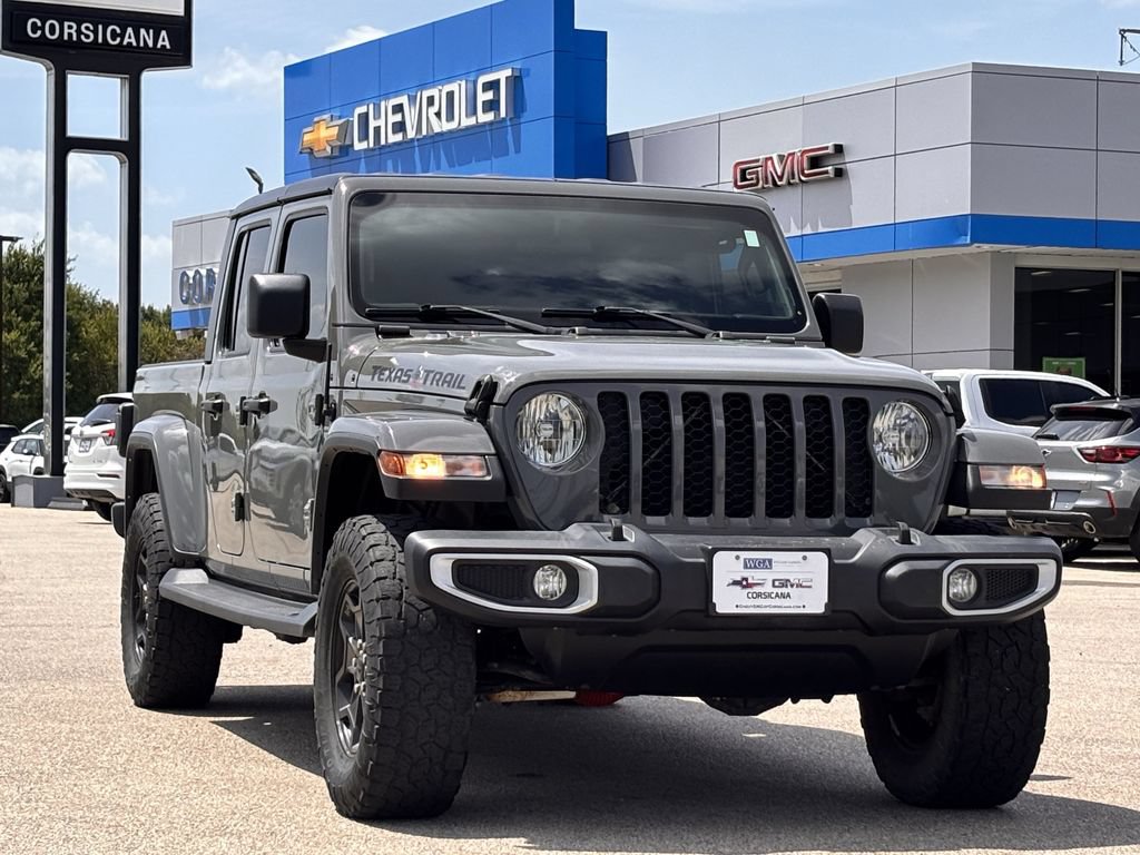 Used 2021 Jeep Gladiator Sport AWD/4WD image 2