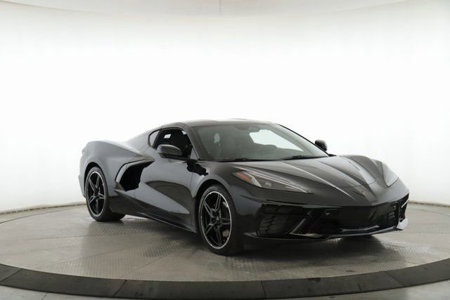 Used 2024 Chevrolet Corvette Stingray Premium Cpe image 2