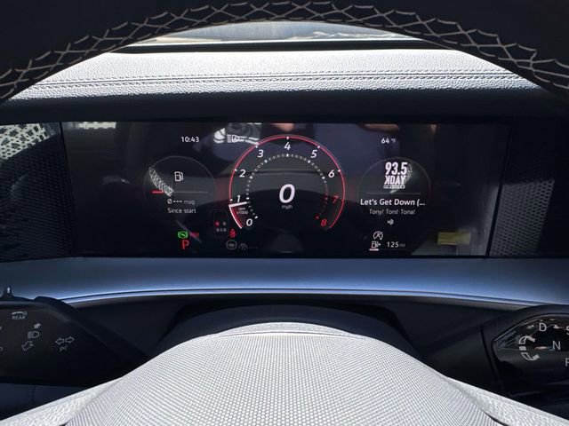 New 2026 Volkswagen Tiguan SE image 18