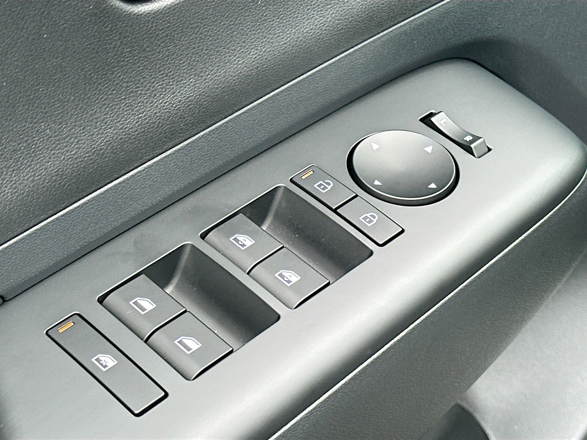 New 2026 Hyundai Kona SEL Sport image 8