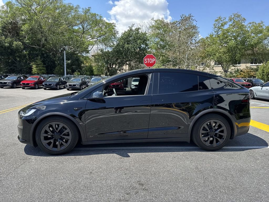 Used 2024 Tesla Model X image 12